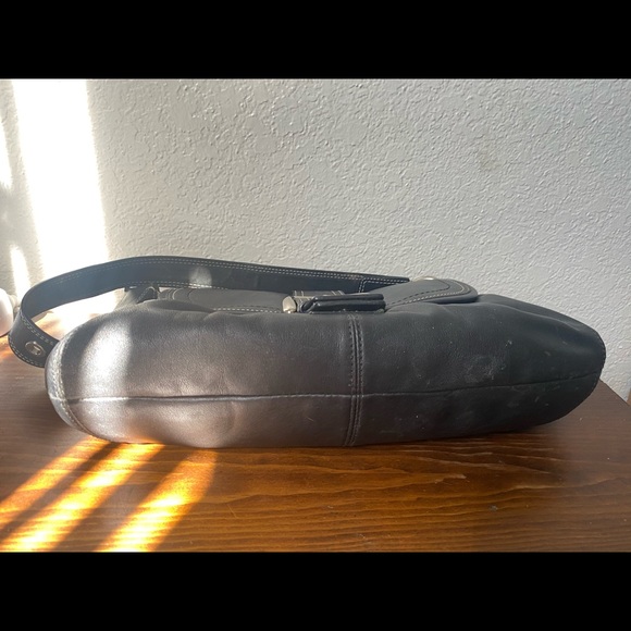 Black Coach Purse & Wallet - Picture 5 of 11